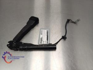 Used Front seatbelt buckle, left BMW 1 serie (E81) 118i 16V Price on request offered by Alexander Autodemontage