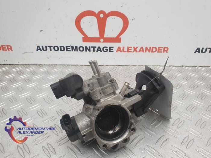 Gebrauchte Drosselklappengehäuse Toyota Yaris (P1) 1.3 16V VVT-i Preis € 50,00 Margenregelung angeboten von Alexander Autodemontage
