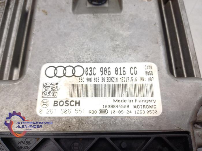 Ordinateur gestion moteur d'un Audi A1 (8X1/8XK) 1.4 TFSI 16V 122 2010