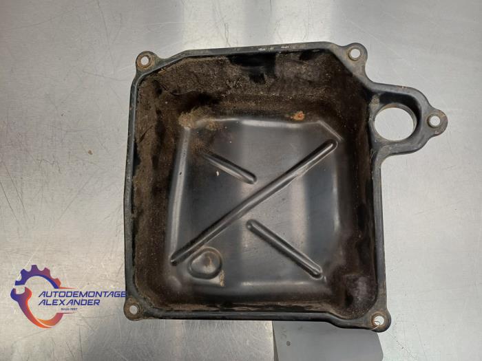 Gearbox cover from a Volkswagen Golf VII (AUA) 1.4 TSI 16V 2013
