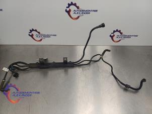 Used Fuel line Fiat Doblo Cargo (263) 1.3 MJ 16V DPF Euro 5 Price on request offered by Alexander Autodemontage