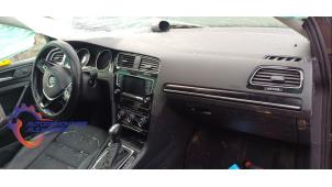 Używane Airbag set + dashboard Volkswagen Golf VII (AUA) 1.4 TSI 16V Cena € 900,00 Procedura marży oferowane przez Alexander Autodemontage