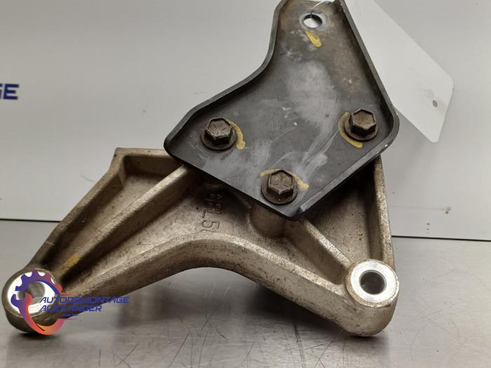 Usagé Support moteur Suzuki Swift (ZA/ZC/ZD) 1.3 D 16V Prix sur demande proposé par Alexander Autodemontage