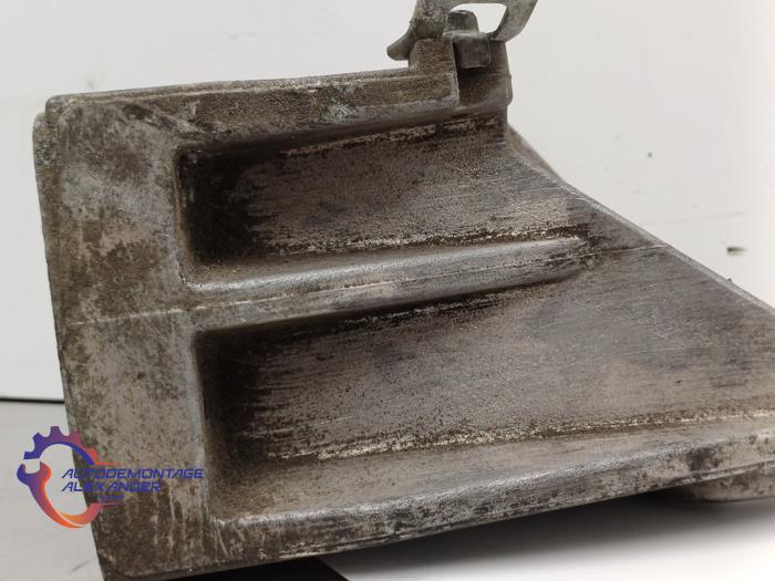 Usagé Support moteur Suzuki Swift (ZA/ZC/ZD) 1.3 D 16V Prix sur demande proposé par Alexander Autodemontage