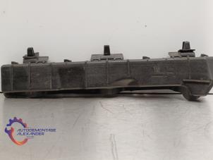 Used Rear bumper bracket, left Hyundai i10 (B5) 1.0 12V Price on request offered by Alexander Autodemontage