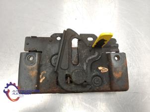 Used Bonnet lock mechanism Ford Fiesta 6 (JA8) 1.0 EcoBoost 12V 100 Price on request offered by Alexander Autodemontage
