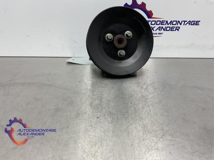 Usagé Pompe de direction Mercedes Sprinter 3t (906.61) 211 CDI 16V 4x4 Prix € 75,00 Prix TTC proposé par Alexander Autodemontage