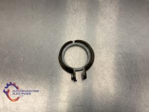 Used Exhaust connector Mercedes Sprinter 3,5t (906.63) 314 CDI 16V Price on request offered by Alexander Autodemontage