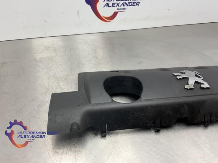Used Engine cover Peugeot 208 I (CA/CC/CK/CL) 1.6 16V THP 155 Price € 30,00 Margin scheme offered by Alexander Autodemontage