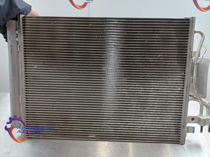 Condensador de aire acondicionado de un Hyundai i10 (B5) 1.0 12V 2019