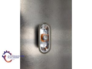 Used Indicator lens, front left Seat Ibiza IV (6J5) 1.4 TDI Price on request offered by Alexander Autodemontage