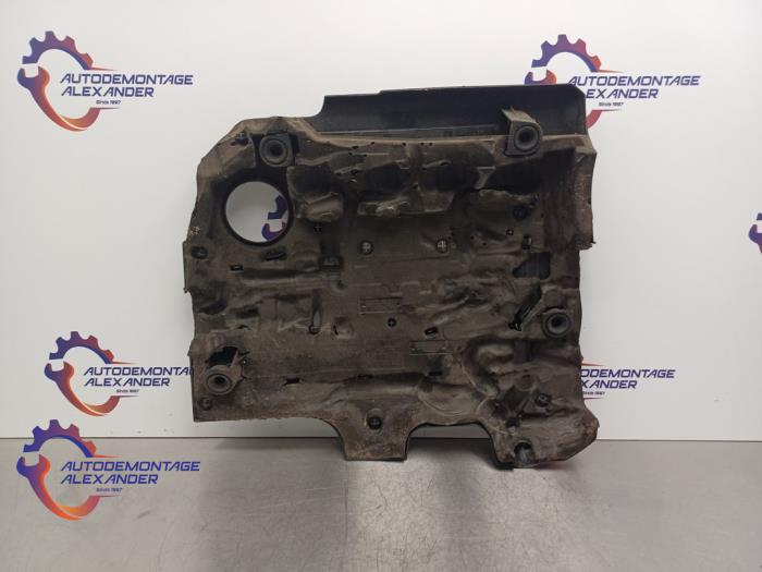 Engine protection panel from a Volkswagen Polo V (6R) 1.6 TDI 16V 90 2011