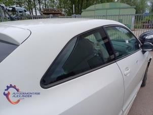 Usagé Vitre 2portes arrière droite Seat Ibiza IV SC (6J1) 1.6 TDI 90 Prix sur demande proposé par Alexander Autodemontage