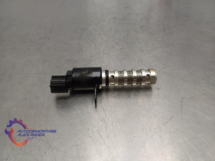 Camshaft adjuster from a Kia Picanto (TA) 1.0 12V 2017