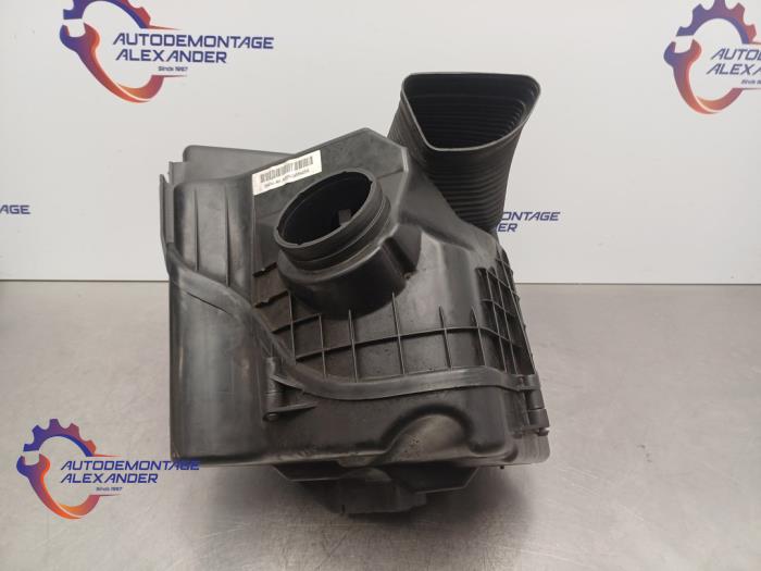 Gebrauchte Luftfiltergehäuse BMW 5 serie (E60) 525i 24V Preis auf Anfrage angeboten von Alexander Autodemontage