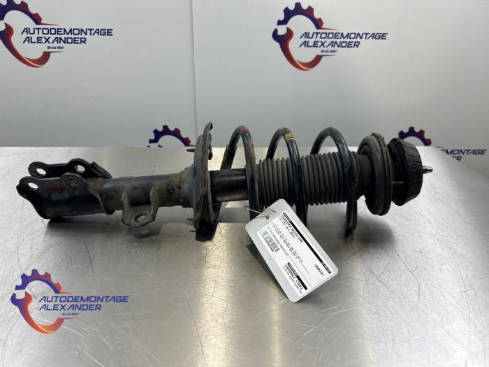 Kia Rio Front shock absorbers, right stock | ProxyParts.com