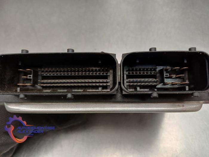 Used Engine management computer BMW 7 serie (E65/E66/E67) 760i,Li 6.0 V12 48V Price € 124,99 Margin scheme offered by Alexander Autodemontage