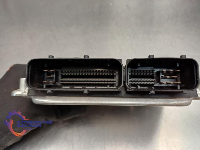 Used Engine management computer BMW 7 serie (E65/E66/E67) 760i,Li 6.0 V12 48V Price € 124,99 Margin scheme offered by Alexander Autodemontage