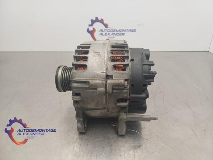 Begagnade Dynamo Volkswagen Golf Plus (5M1/1KP) 1.4 TSI 160 16V Pris € 60,00 Marginaltabell erbjuds av Alexander Autodemontage