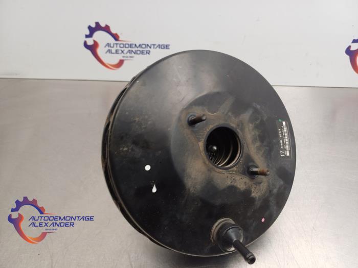 Usagé Servo frein Toyota Yaris II (P9) 1.0 12V VVT-i Prix sur demande proposé par Alexander Autodemontage