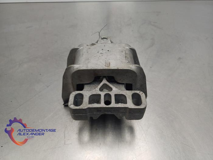 Used Engine mount Volkswagen Golf IV (1J1) 1.9 TDI 110 Price on request offered by Alexander Autodemontage