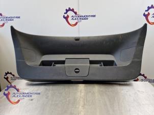 Używane Tapicerka tylnej klapy Volkswagen Golf VII (AUA) 1.4 TSI 16V Cena na żądanie oferowane przez Alexander Autodemontage