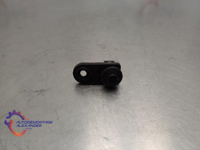 Begagnade Sensor (övriga) Kia Cee'd (EDB5) 1.4 CVVT 16V Pris på förfrågan erbjuds av Alexander Autodemontage
