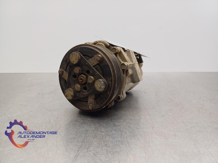Usagé Pompe clim Fiat Fiorino (225) 1.3 D 16V Multijet Prix sur demande proposé par Alexander Autodemontage