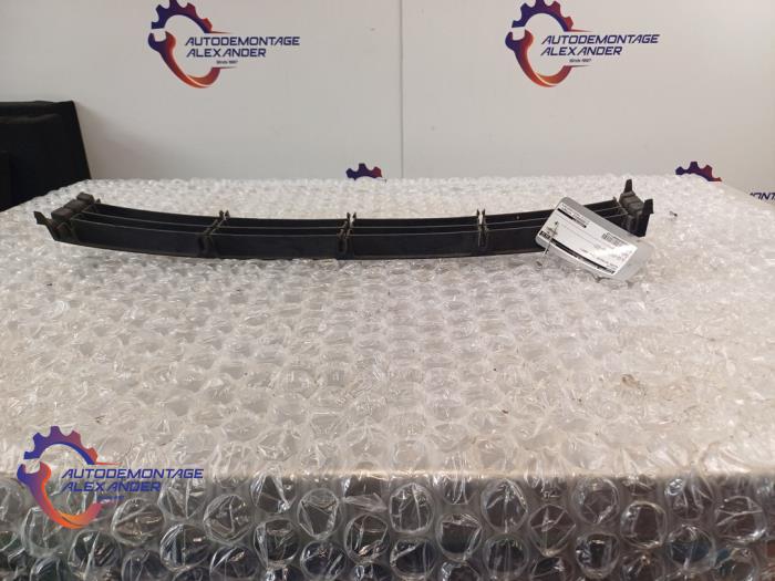 Używane Grill Skoda Octavia (1Z3) 1.6 MPI Cena na żądanie oferowane przez Alexander Autodemontage