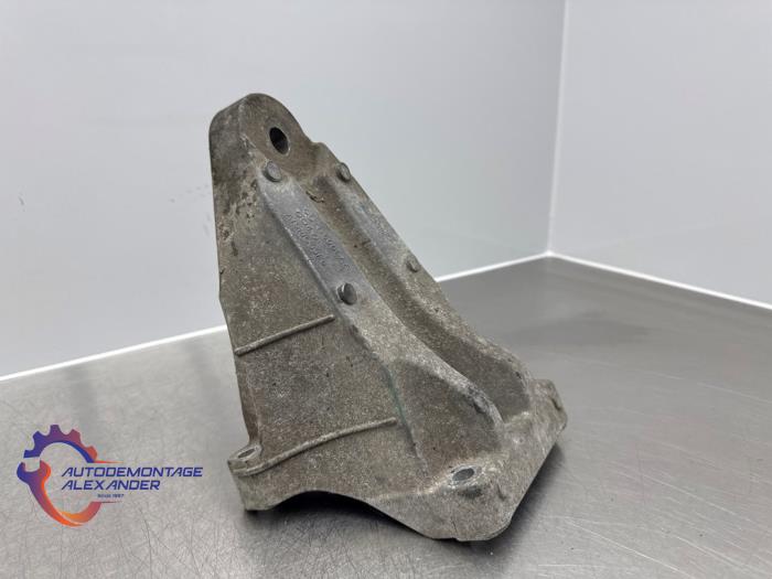 Usagé Support moteur Ford Transit 2.2 TDCi 16V Euro 5 Prix sur demande proposé par Alexander Autodemontage