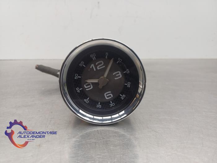 Gebrauchte Uhr Peugeot RCZ (4J) 1.6 16V THP Preis € 50,00 Margenregelung angeboten von Alexander Autodemontage