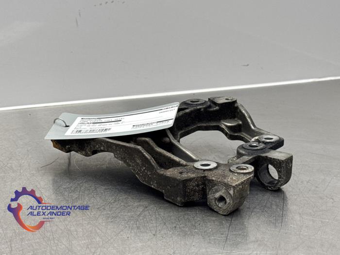 Used Engine mount Ford Fiesta 7 1.5 TDCi 85 Price on request offered by Alexander Autodemontage