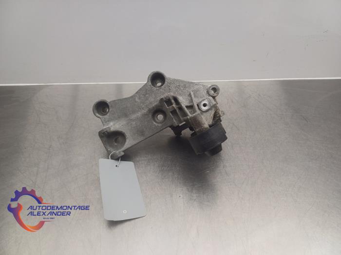 Usagé Support dynamo haut Opel Combo Cargo 1.2 110 Prix sur demande proposé par Alexander Autodemontage