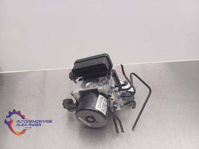Begagnade ABS-pump BMW 1 serie (F21) 116i 1.6 16V Pris € 64,99 Marginaltabell erbjuds av Alexander Autodemontage