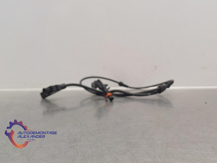 Begagnade ABS-sensor Mercedes E (W212) E-350 CGI V6 24V BlueEfficiency Pris på förfrågan erbjuds av Alexander Autodemontage