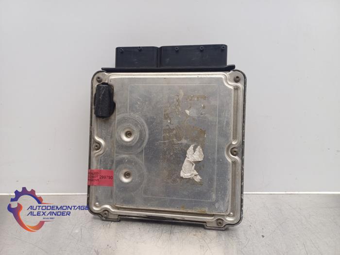 Engine management computer from a Volkswagen Touareg (7LA/7L6) 2.5 TDI R5 2006