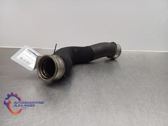 Gebrauchte Intercooler Schlauch Volkswagen Touareg (7LA/7L6) 5.0 TDI V10 Preis auf Anfrage angeboten von Alexander Autodemontage