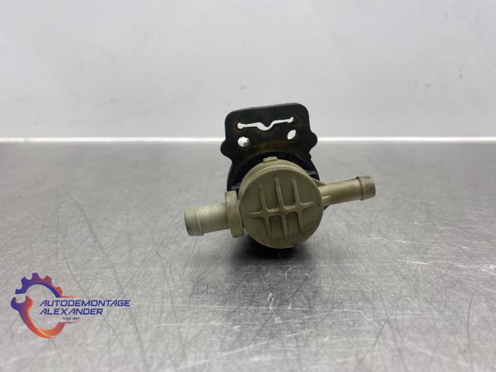Begagnade Bränsletrycksregulator Mercedes SLK (R170) 2.0 200 16V Pris på förfrågan erbjuds av Alexander Autodemontage