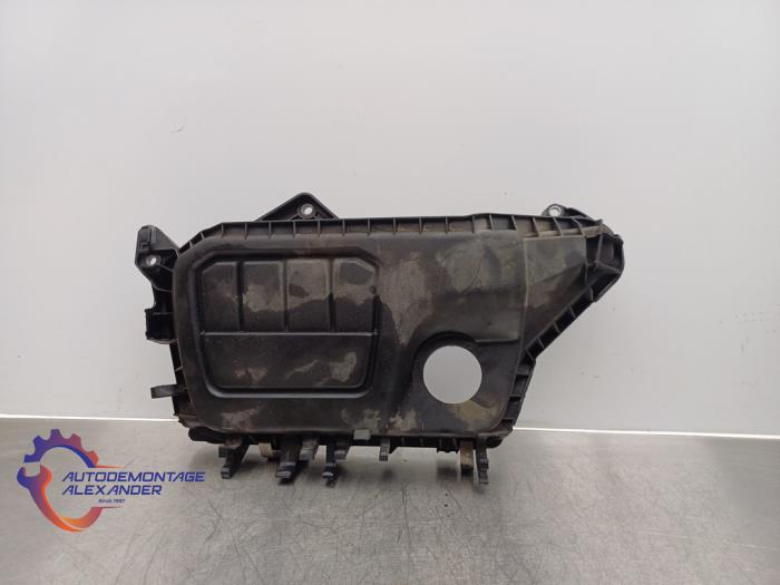 Gebrauchte Ventildeckel Opel Vivaro Combi 1.6 CDTI 95 Preis auf Anfrage angeboten von Alexander Autodemontage