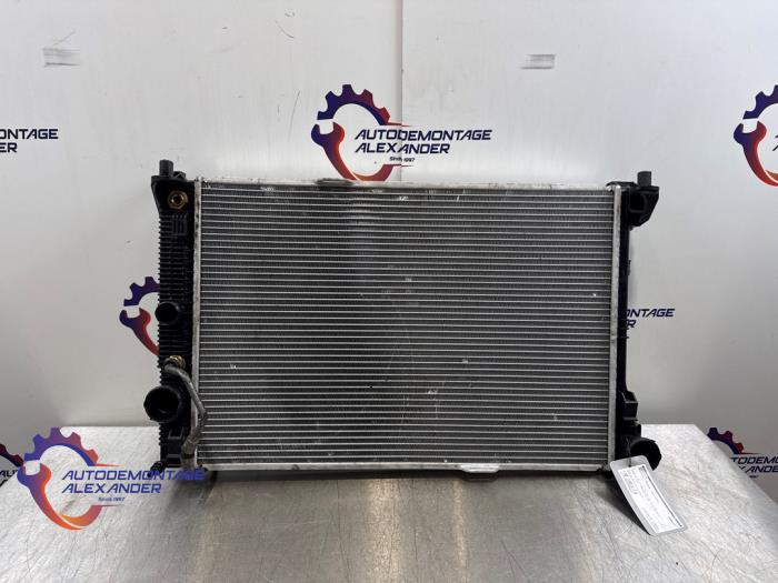 Usagé Radiateur Mercedes C (W204) 1.8 C-180K 16V Prix € 64,99 Règlement à la marge proposé par Alexander Autodemontage