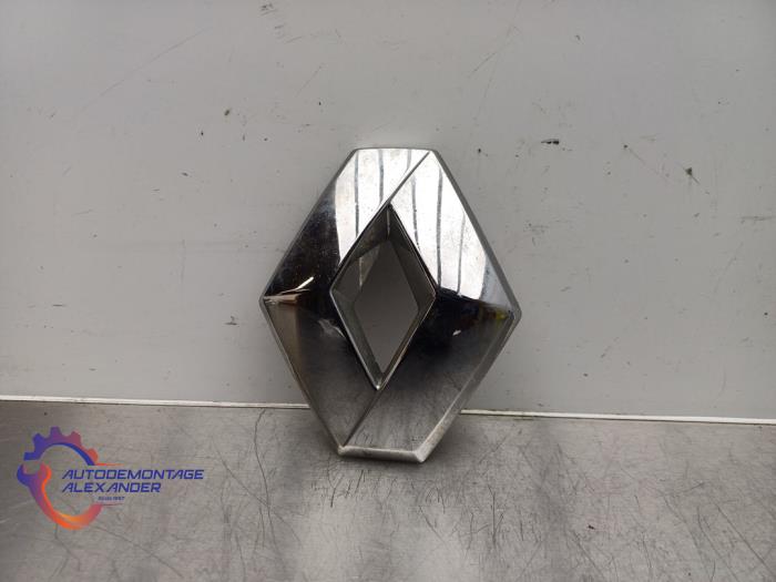 Używane Emblemat Renault Twingo II (CN) 1.2 16V Cena na żądanie oferowane przez Alexander Autodemontage