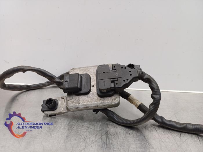 Lambda probe from a Volkswagen Caddy Combi IV 2.0 TDI 102 2016