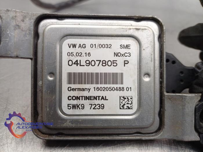 Lambda probe from a Volkswagen Caddy Combi IV 2.0 TDI 102 2016