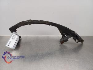 Usados Marco de faro derecha BMW 1 serie (E87/87N) 118i 16V Precio de solicitud ofrecido por Alexander Autodemontage