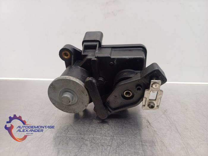 Begagnade Vortexventilmotor Mercedes ML II (164/4JG) 3.0 ML-320 CDI V6 24V Pris på förfrågan erbjuds av Alexander Autodemontage