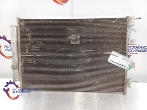 Klima Kondensor van een Ford Transit Connect (PJ2) 1.5 TDCi 2020