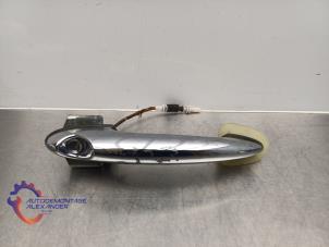 Usados Manija de puerta de 4 puertas izquierda delante Mini Countryman (R60) 2.0 Cooper D 16V Autom. Precio de solicitud ofrecido por Alexander Autodemontage