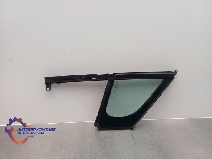 Usados Ventanilla triangular derecha delante Peugeot 5008 I (0A/0E) 1.6 THP 16V Precio € 39,99 Norma de margen ofrecido por Alexander Autodemontage