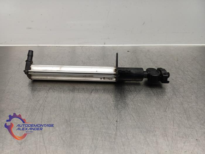 Używane Spryskiwacz reflektorów Citroen C4 Picasso (UD/UE/UF) 2.0 16V Autom. Cena na żądanie oferowane przez Alexander Autodemontage