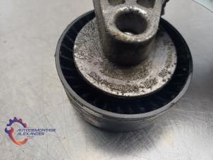 Spanrolle multiriem van een BMW 3 serie (E90) 325i 24V 2007